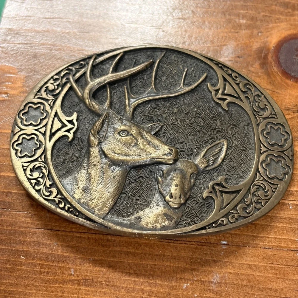 Vintage Solid Brass Buckle‎ Deer & Doe Oval By Award Design Medals USA Hunter